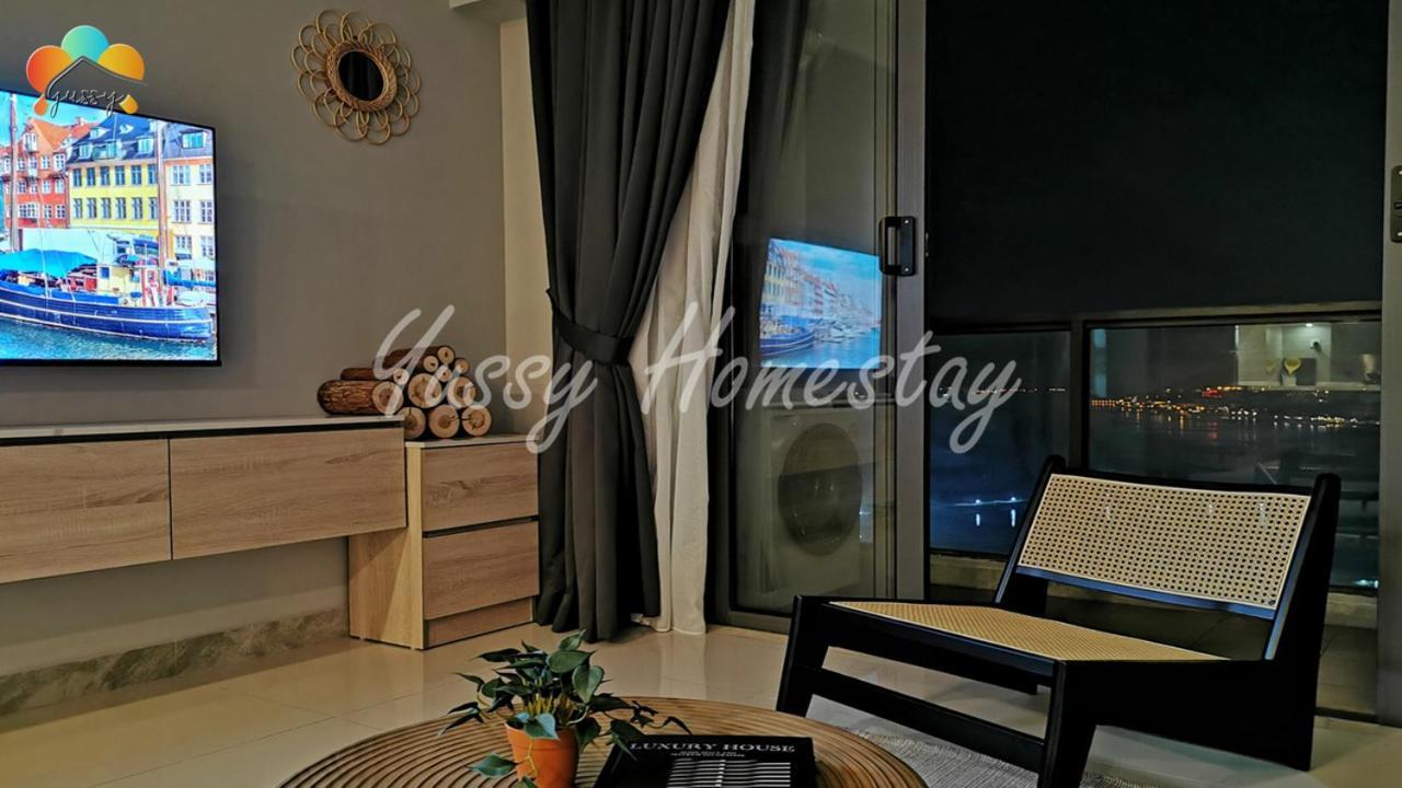 Yussy 2 Bedroom Sea View Condo At R&F Princess Cove Johor Bahru Exterior photo