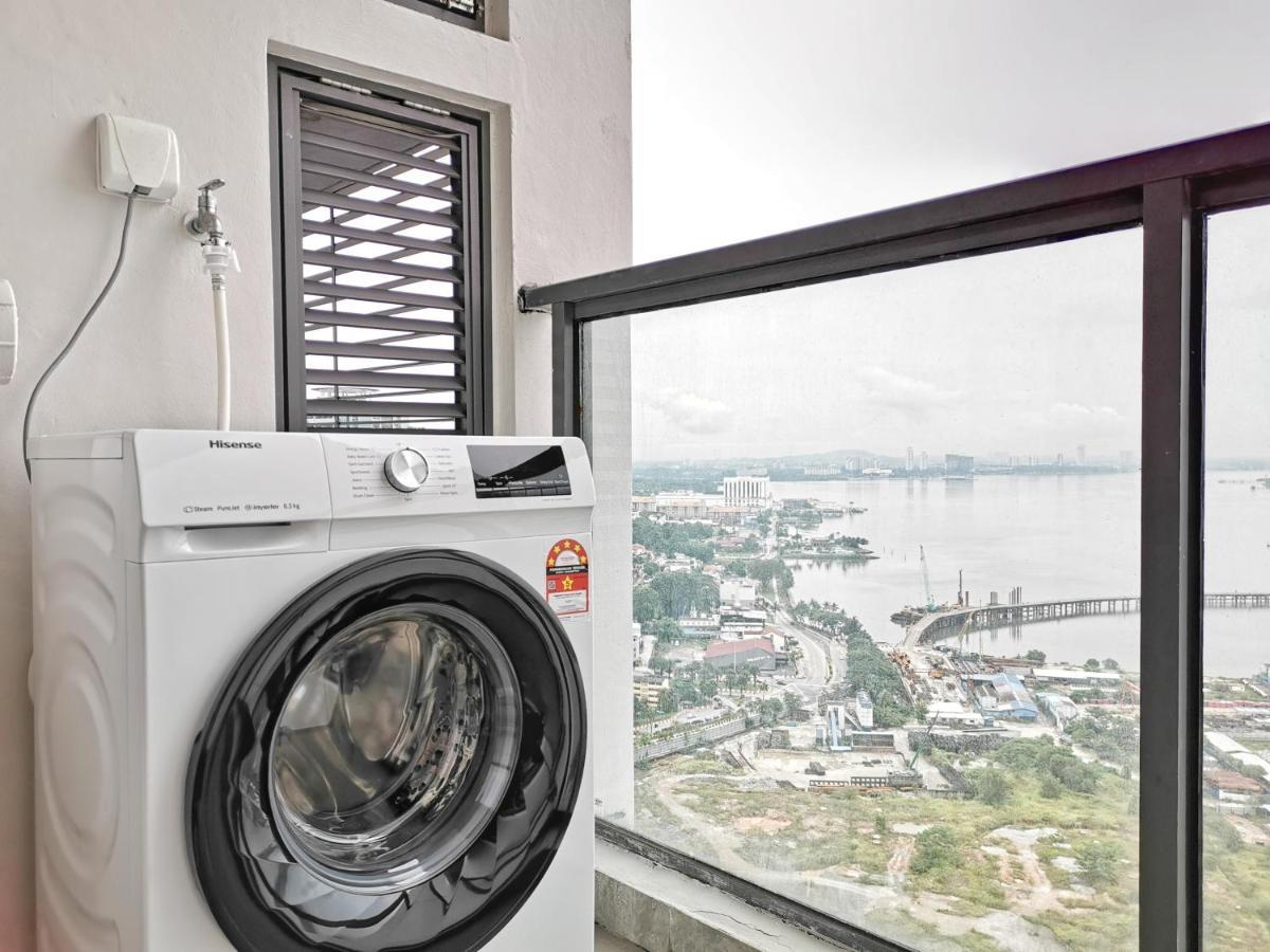 Yussy 2 Bedroom Sea View Condo At R&F Princess Cove Johor Bahru Exterior photo