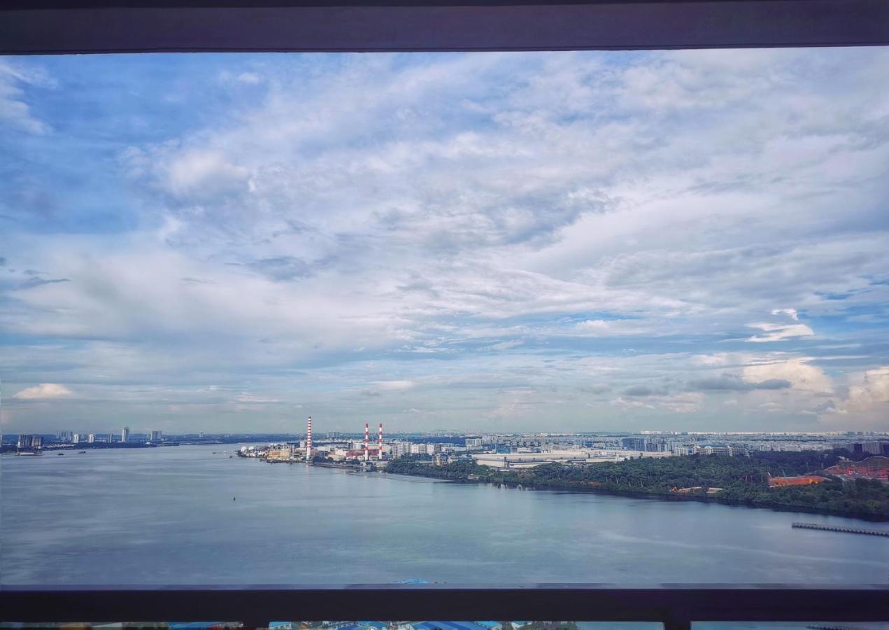 Yussy 2 Bedroom Sea View Condo At R&F Princess Cove Johor Bahru Exterior photo