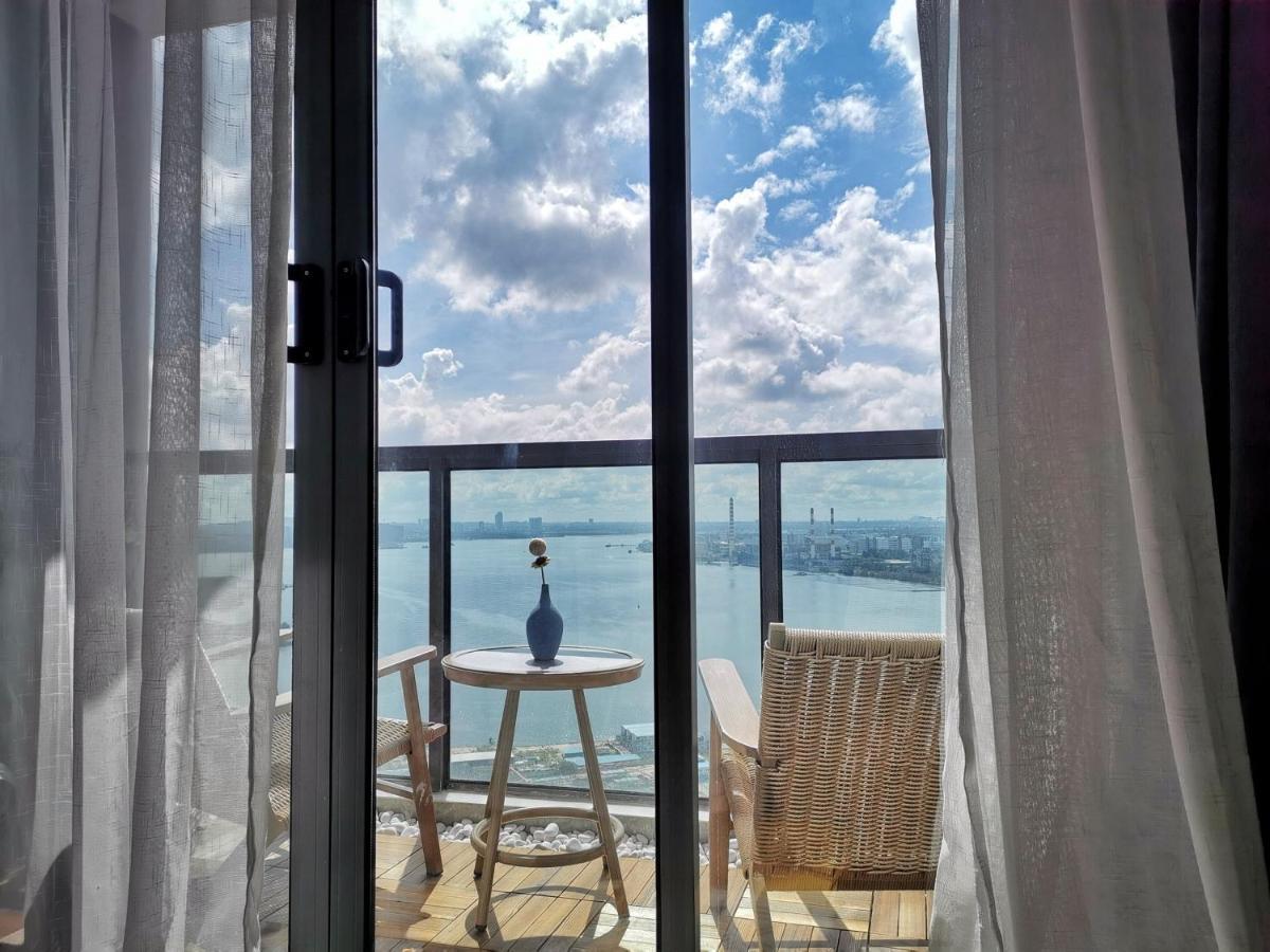 Yussy 2 Bedroom Sea View Condo At R&F Princess Cove Johor Bahru Exterior photo