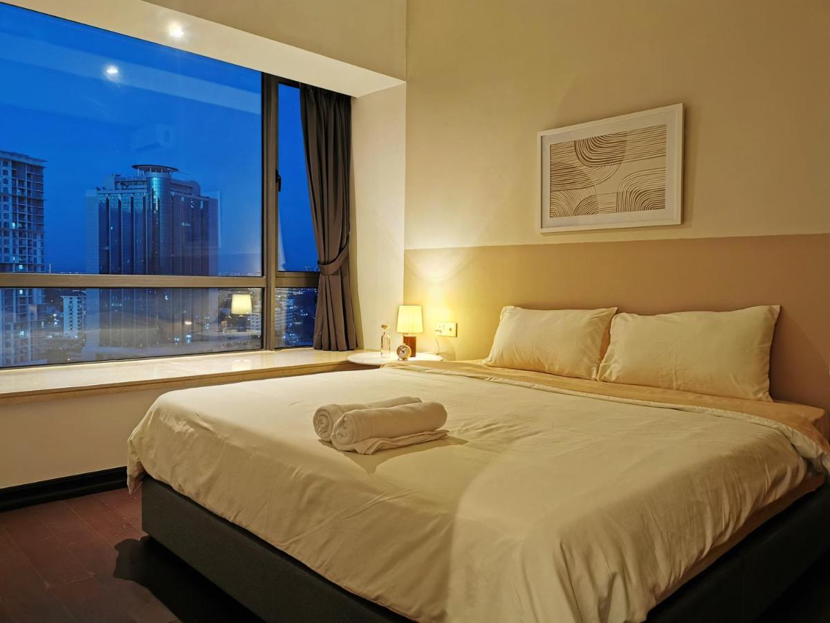 Yussy 2 Bedroom Sea View Condo At R&F Princess Cove Johor Bahru Exterior photo